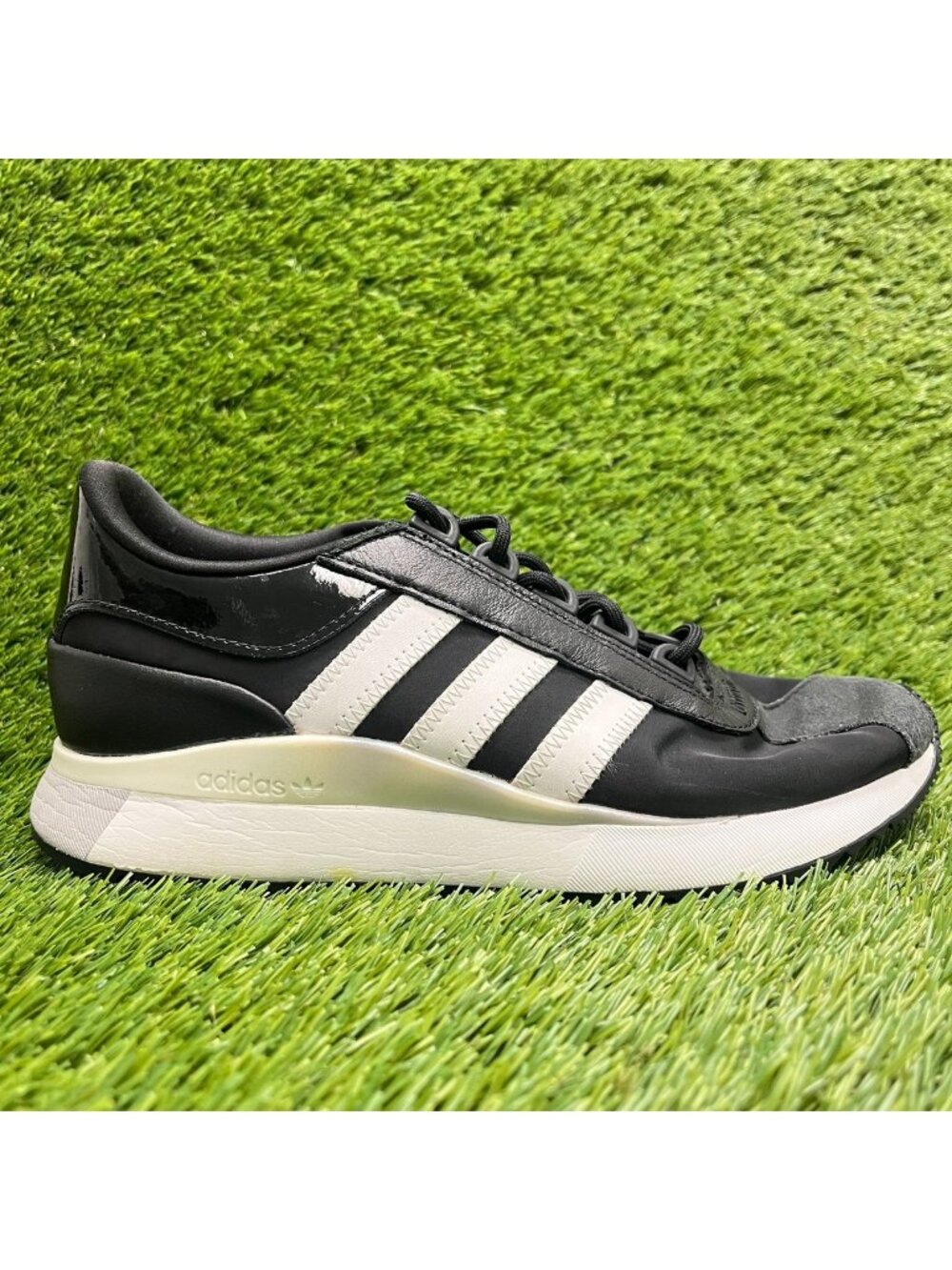 Adidas SL Andridge Womens Size 8 Black White Athletic Running Shoes Sneakers